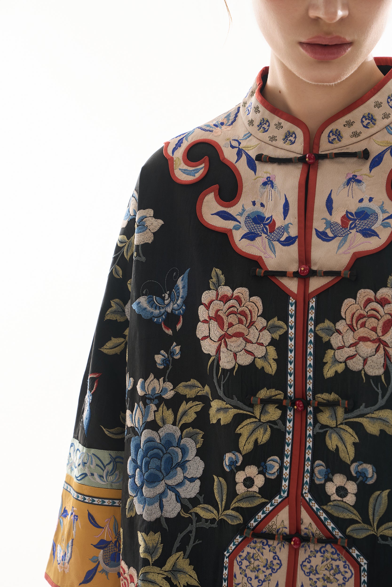 Butterflies Amidst Blossoms│Coats & Jackets│Song brocade